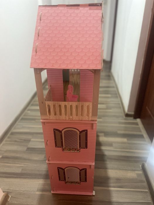 Casa de papusi fete