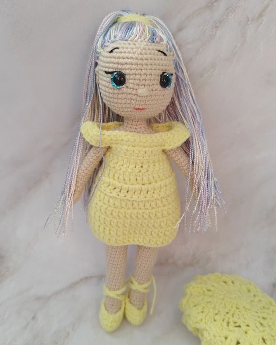 Кукла вязаная "Леди"