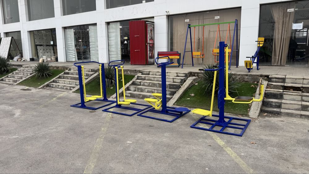 Десткие уличные качели и комлексы на заказ