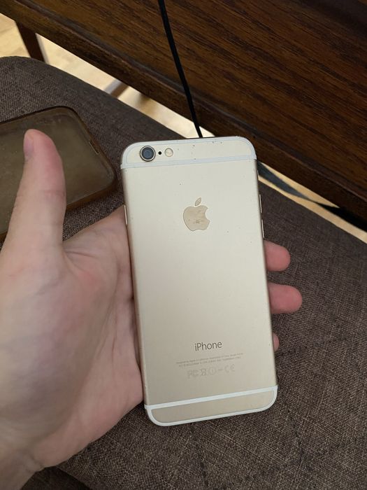 Продавам iPhone 6 в добро състояние.
