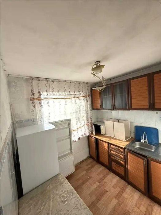 Продается 2 комнатная по ул. Абая