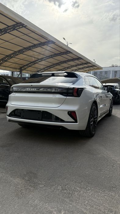 Zeekr 001 You фулл доп опциями сотувда тайёр полный привод