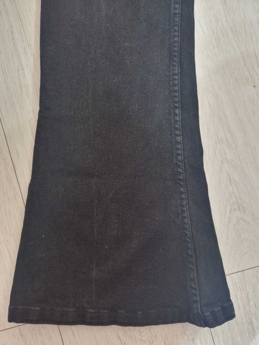 Blugi negri evazati 40 L