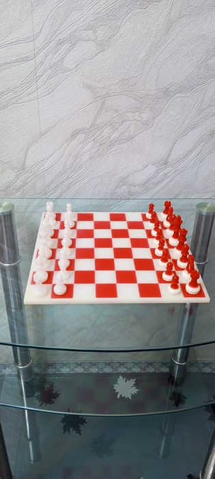 Продам очень крутые - Шахматы !!!