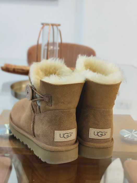 Cizme UGG Mini Bailey Button II
