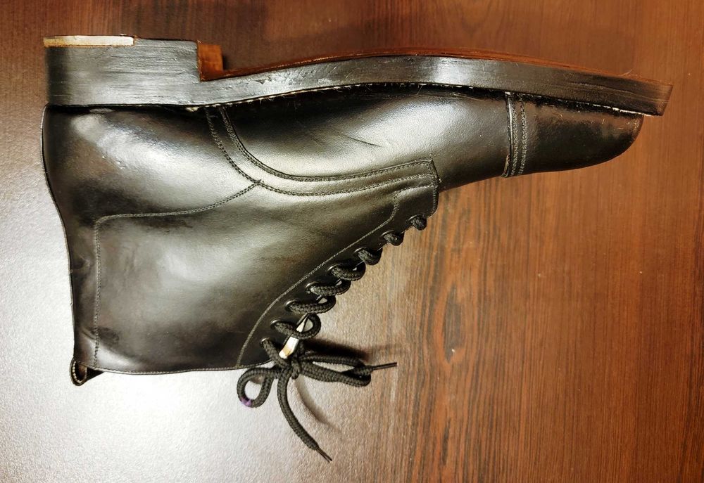 Уникални суперздрави английски дамски боти от естествена кожа