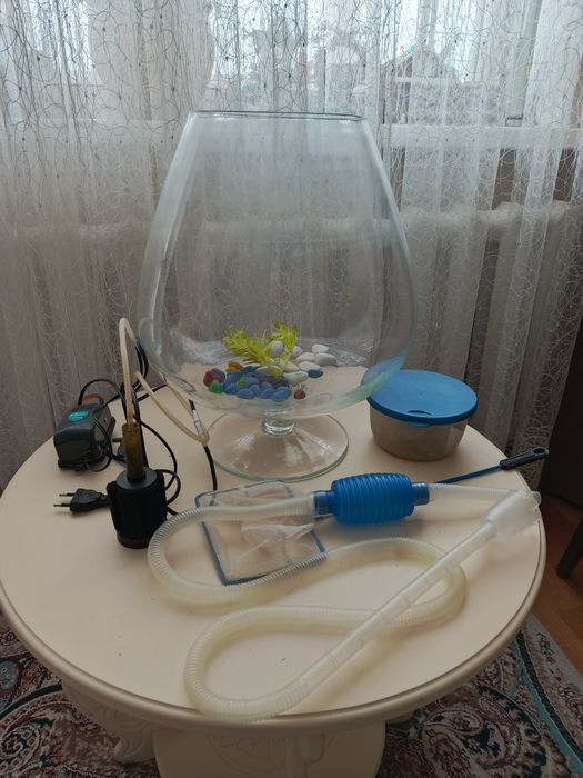 Продам большой аквариум