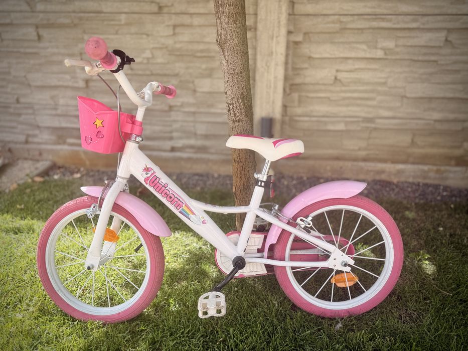Bicicleta pentru fete