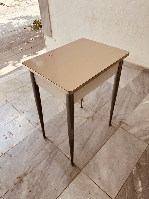 Винтидж италианска масичка – 60-те години