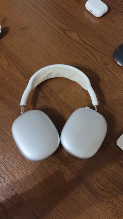 Airpods Max 1st Generation