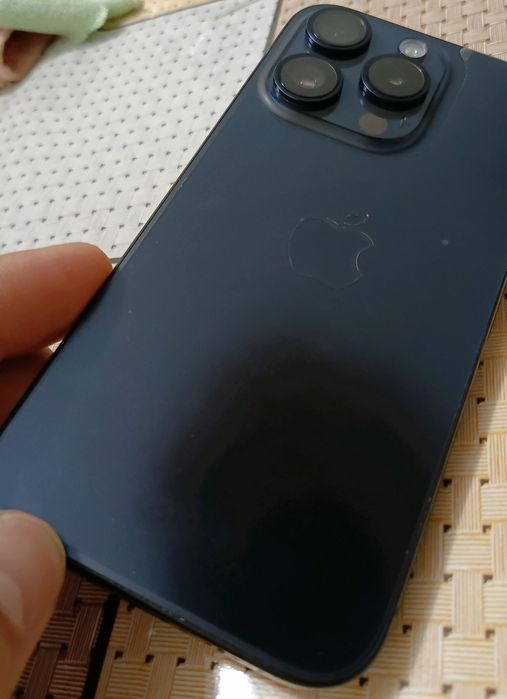Apple 15 pro 256g