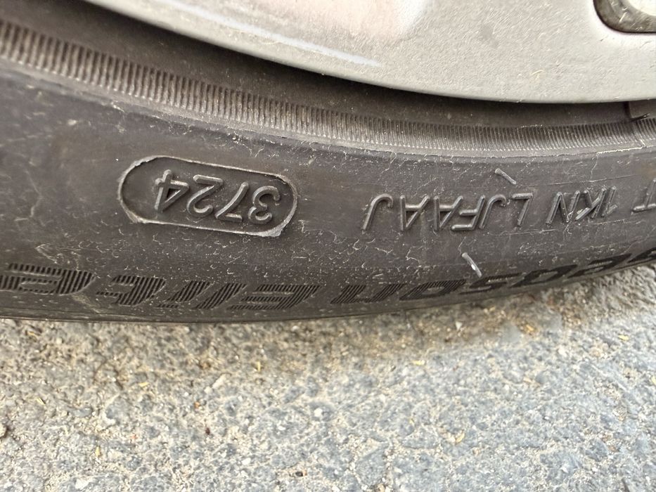 Продавам Оригинални Джанти 17-ки 5 бр комплект с гуми Goodyear  за Хюндай