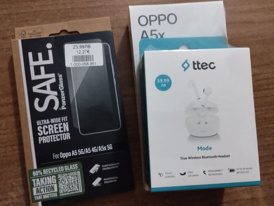 Телефон с гаранция, нов.