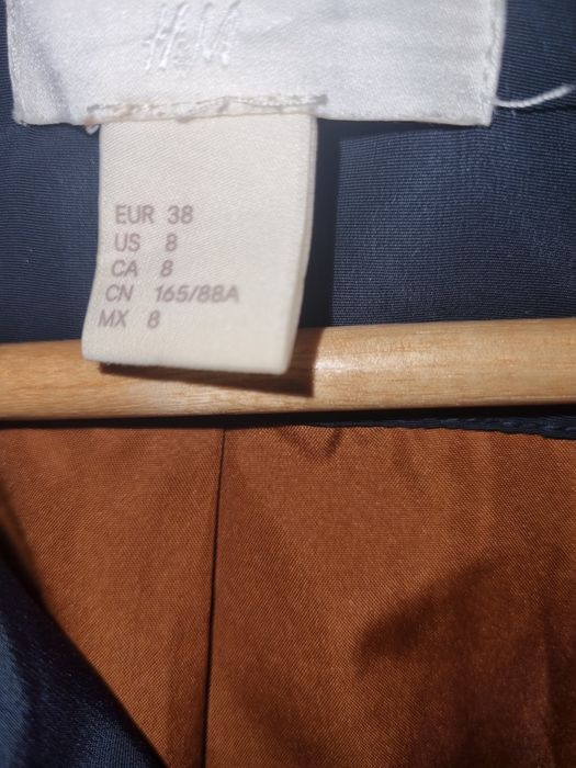 Geaca dama marimea 38 (M) , H&M, impecabila