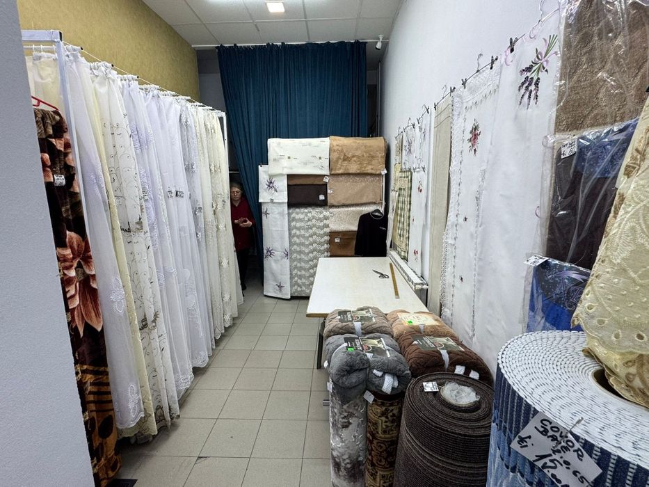 Proprietar vand spatiu