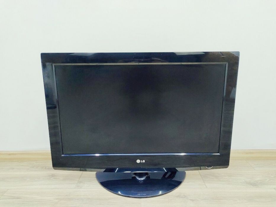 Продается лсд телевизор 32lg 3000