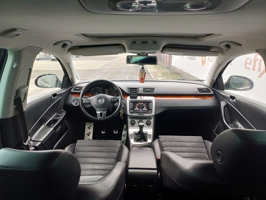 VW PASSAT B6 2010. Trapă    Interior Business   Parking Assist