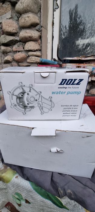 Водяная помпа на Peugeot 508