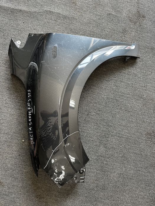 aripa fata stanga dacia sandero 3 logan 3 2021-2024 neagra cu defect