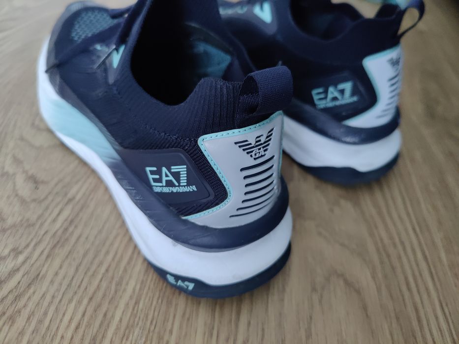 Vând sneakers EA7 Emporio Armani – model Crusher Distance, mărime 43