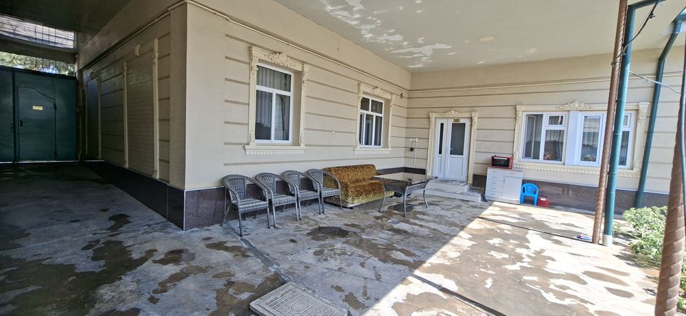 Янгийол шахрида ховли уй сотилади.