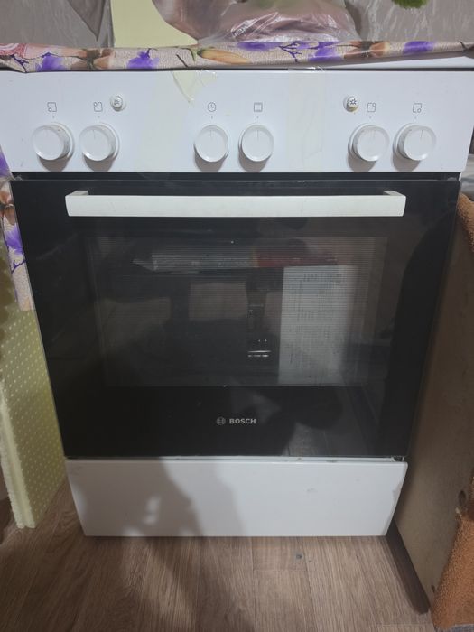 Продам газовую плиту Bosch