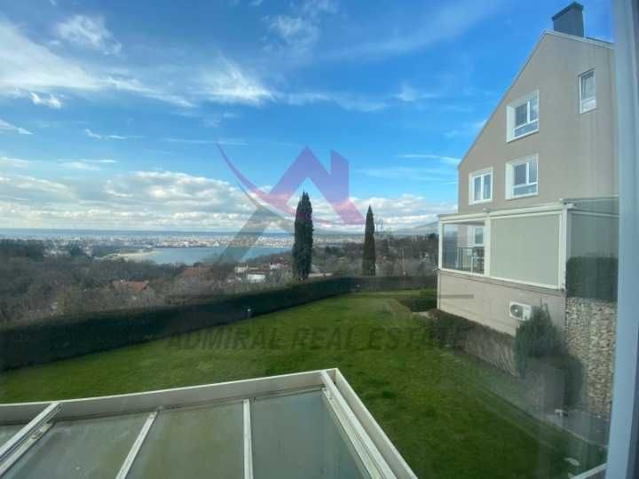 Тристаен -затворен комплекс -Траката