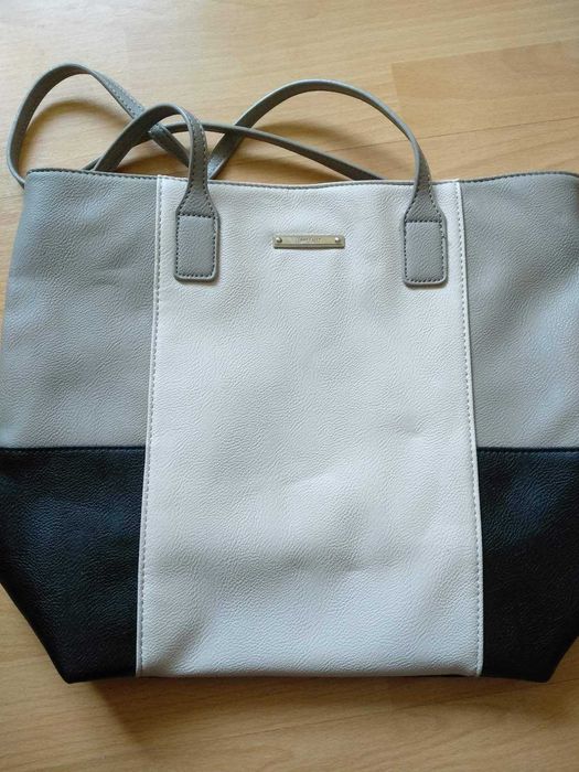 Нова дамска чанта