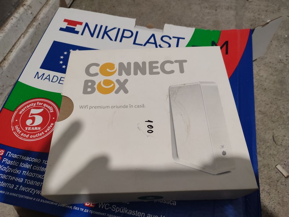 Router ups connect box