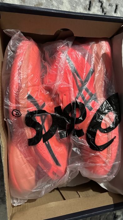 ASICS krasofka volleybol 

Yangi, juda chiroyli va s