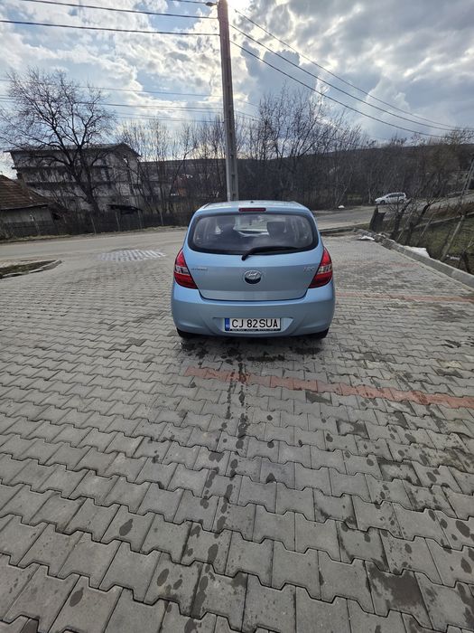 Vând Hyundai  i20 / 137000 km