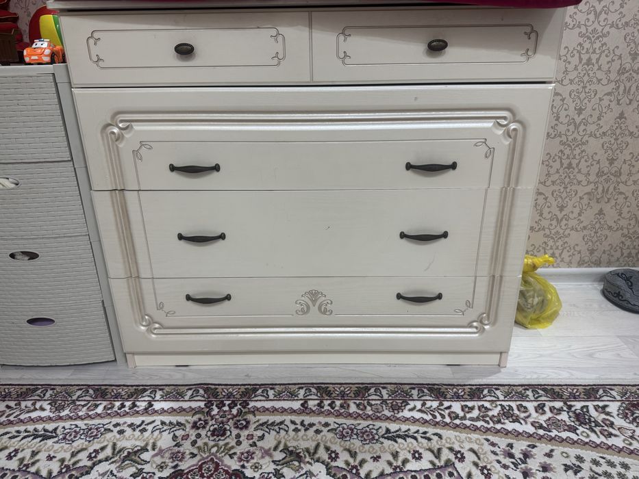 Шкаф камотпен сатылады