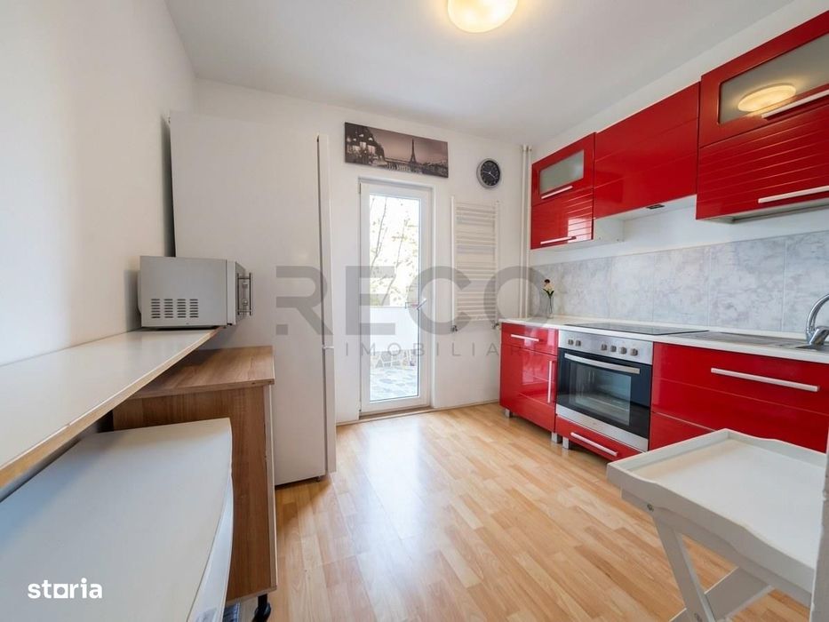 RECO Apartament PB  in Decebal la etaj intermediar