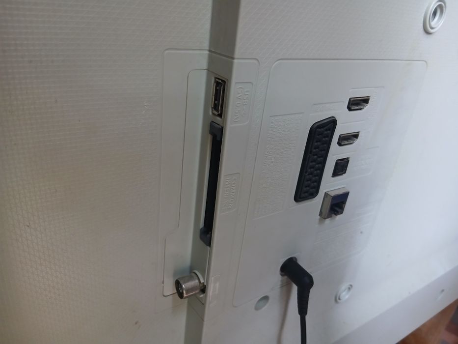 Televizor Smart Led Samsung UE32J4510AW