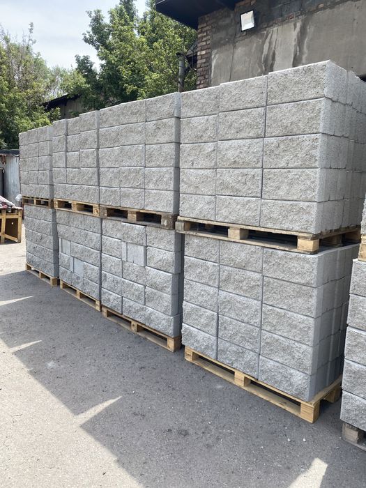 Сплитерные блоки рваный кирпич брусчатка шляпы