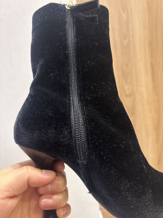 Продам ботильоны 35 р. Zara