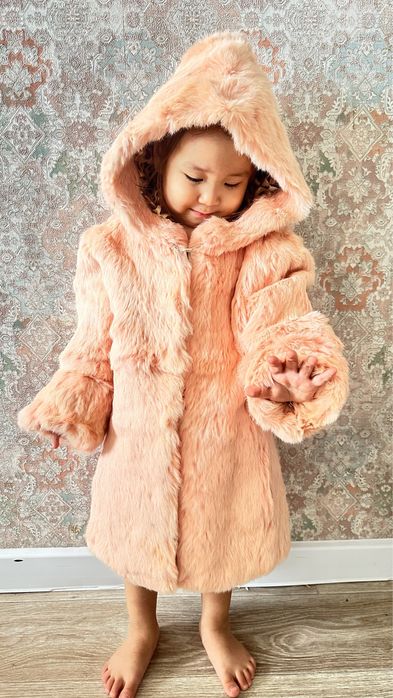 Продам детскую шубу, (розовый)