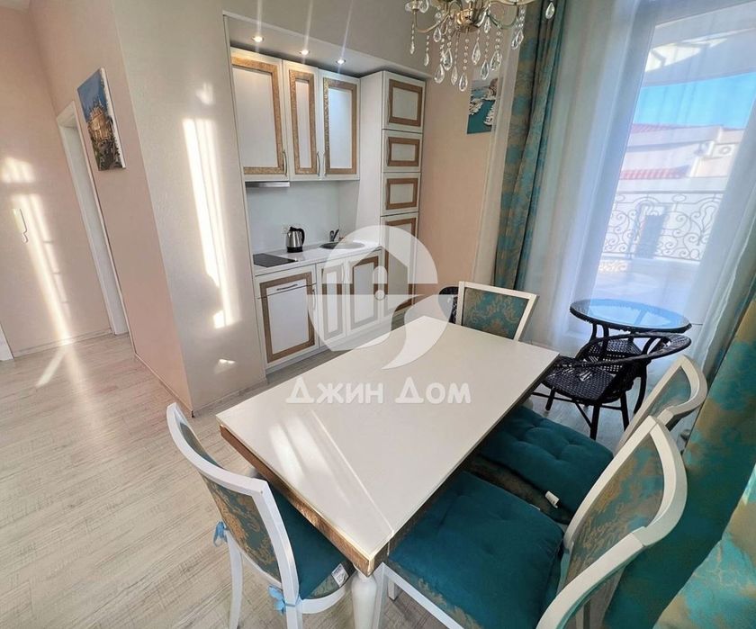 Продава се Двустаен апартамент в к.к. Слънчев бряг - 107 кв.м за 763 €/кв.м - Снимка #1
