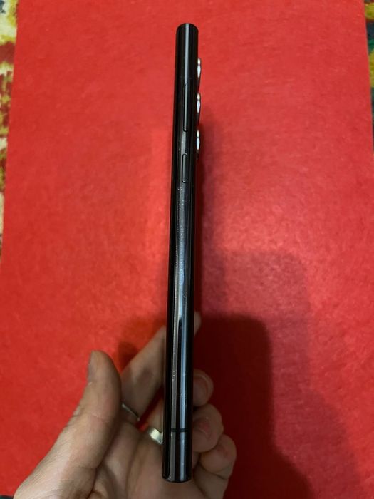 Продам samsung s22 ultra