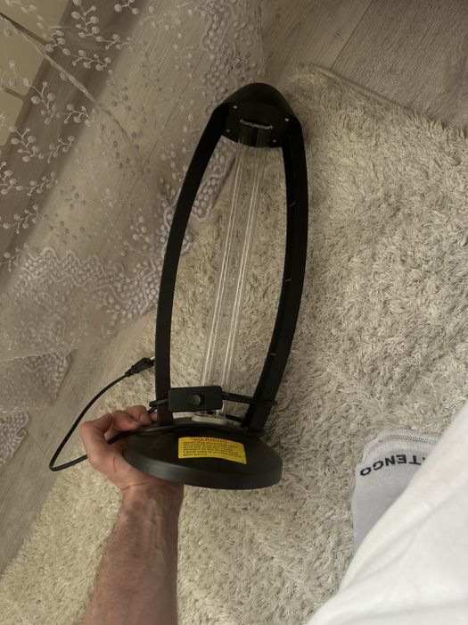 Кварцеватель (очиститель воздуха от вирусов и бактерий), почти новый