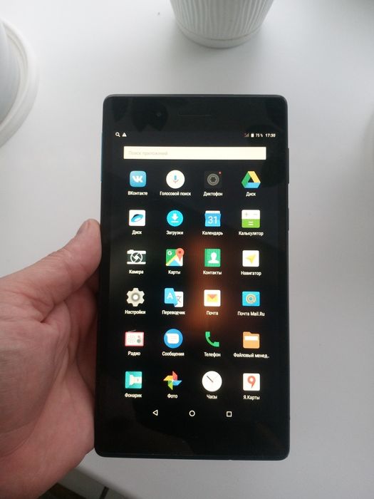 Планшет Lenovo продам