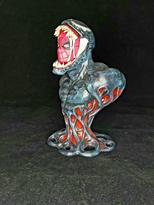 Venom vs Spider-Man Герои Марвел Статуэтка