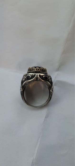 Продам серебряное кольцо