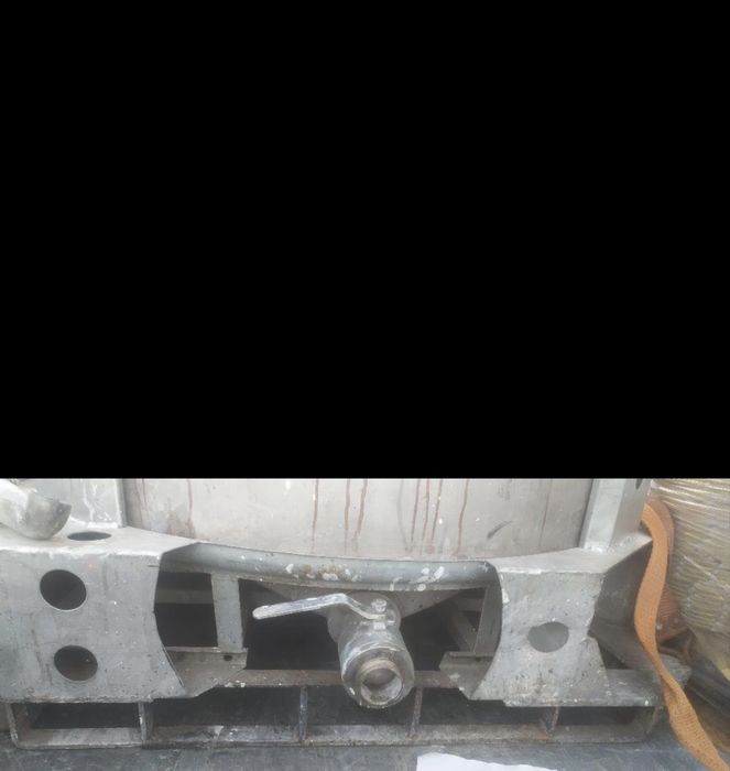 Doua Bazine inox  1000 litri fara capac. Negociabil