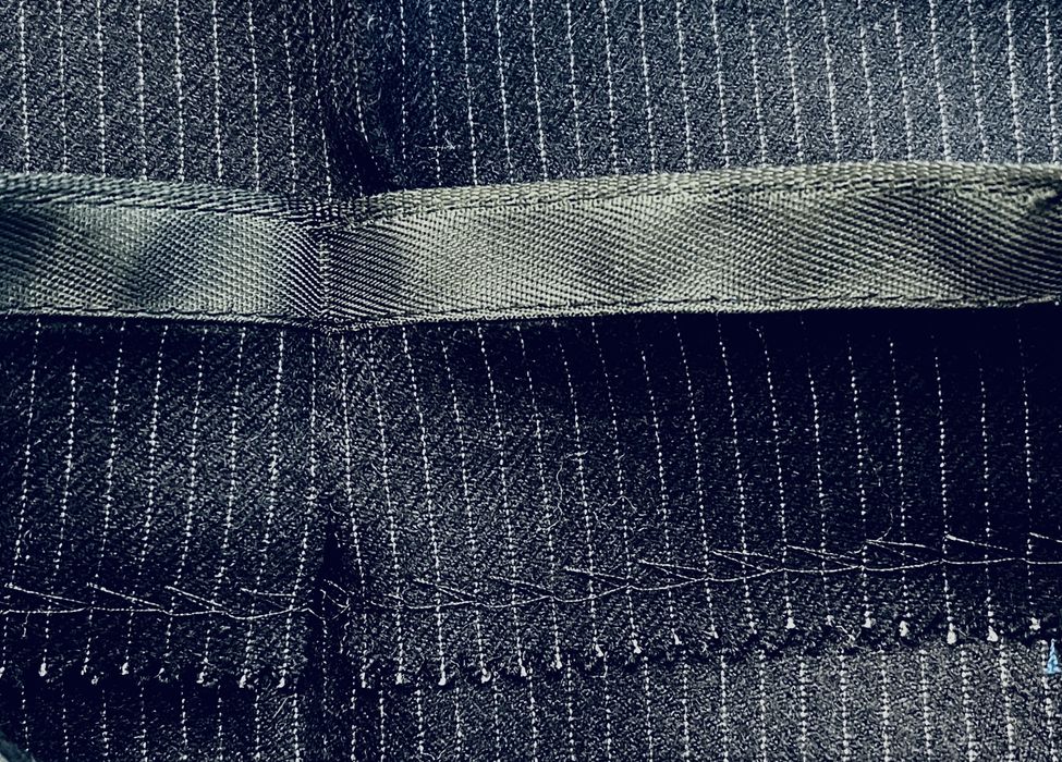 Елегантен класически костюм Hiller за официални поводи