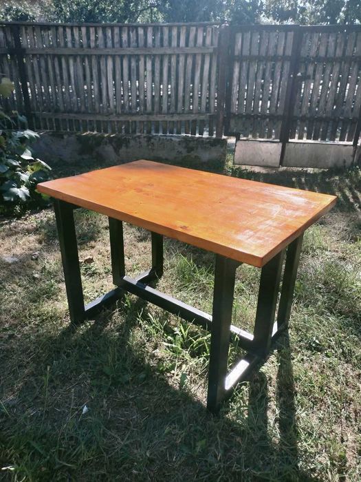 Oferta specială toate cele trei mese la 1200 Ron.