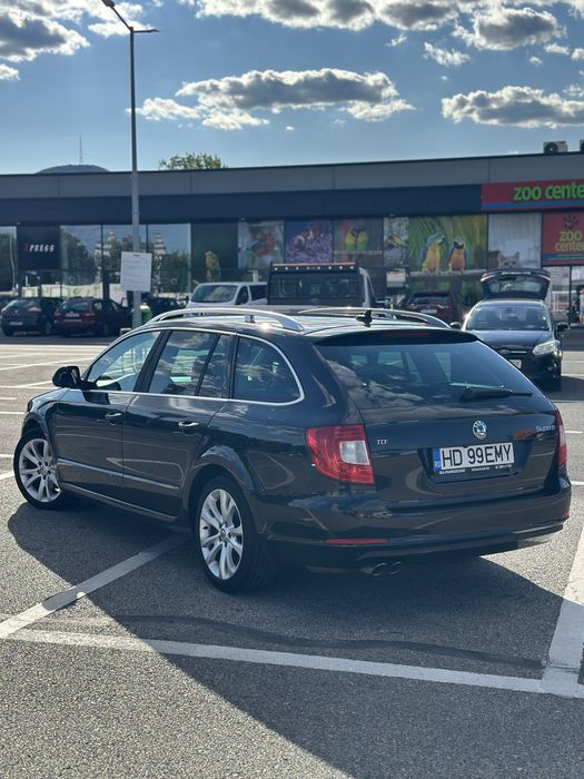Skoda Superb Combi 2014