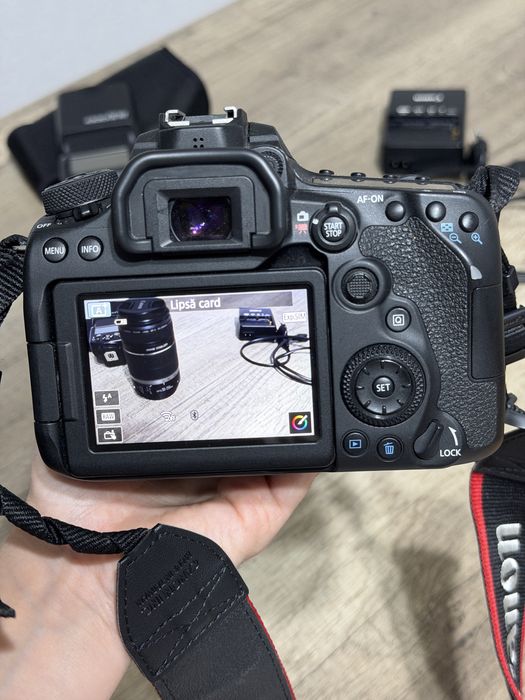 Canon 90D + 2 obiective (le vand si separat)