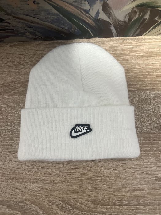 Caciuli unisex la super pret!! (nike ,adidas,tommy,armani)