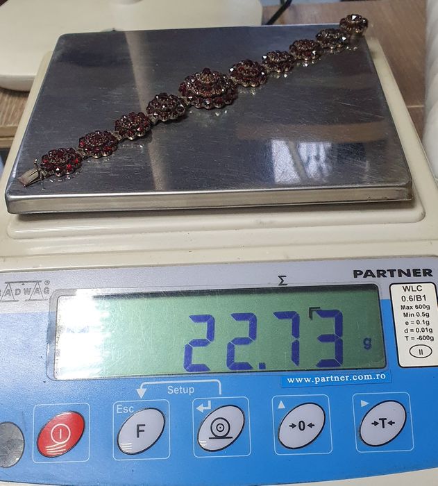 Brățară din argint 925 cu granate naturale – lungime 17 cm, gramaj 22,